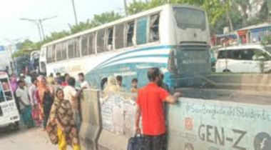 সাভারে সড়ক দুর্ঘটনা তিনজন নিহত