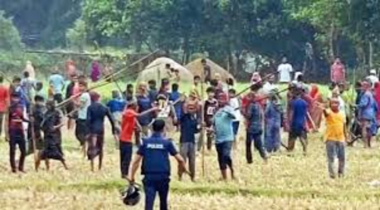 ব্রাহ্মণবাড়িয়া দুই পক্ষের সংঘর্ষও বাড়িঘর ভাঙচুর