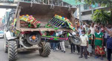 অভিযানে রিকশা ভাঙার ক্ষতিপূরণ দেবেন ডিএনসিসি প্রশাসক