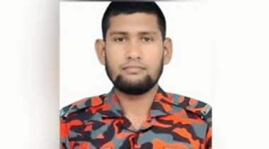 কসবায় ট্রাকচাপায় ফায়ার ফাইটার নিহত