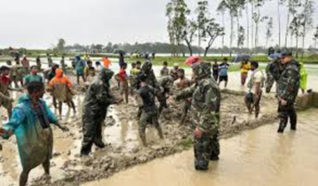 চট্টগ্রামে ক্ষতিগ্রস্ত বাঁধ মেরামতে সেনাবাহিনী