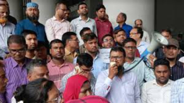 অধ্যাদেশ বাতিলের দাবিতে সচিবালয়ে আজও বিক্ষোভ