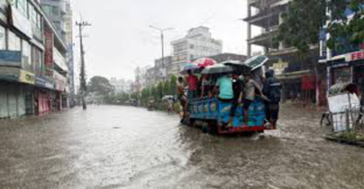 ফেনীতে রেকর্ড বৃষ্টিপাত , বিপৎসীমার ওপরে নদীর পানি