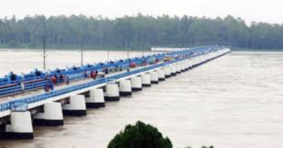 তিস্তার পানি বিপৎসীমার ওপরে, খুলে দেওয়া হয়েছে ব্যারাজের সবকটি জলকপাট