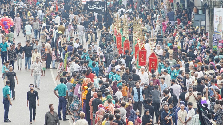 কঠোর নিরাপত্তায় ঢাকায় তাজিয়া মিছিল সম্পন্ন কঠোর নিরাপত্তায় ঢাকায় তাজিয়া মিছিল সম্পন্ন