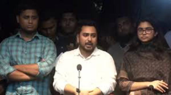 প্রধান উপদেষ্টার কাছে এনসিপির ৫ দাবি প্রধান উপদেষ্টার কাছে এনসিপির ৫ দাবি