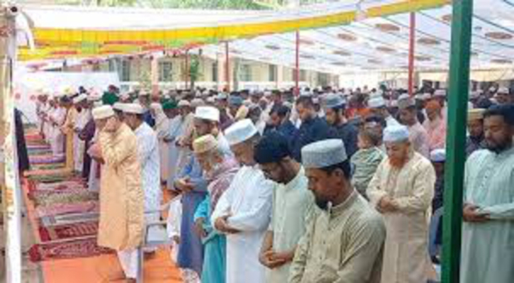 চাঁদপুরে অর্ধশতাধিক গ্রামে কাল ঈদ চাঁদপুরে অর্ধশতাধিক গ্রামে কাল ঈদ