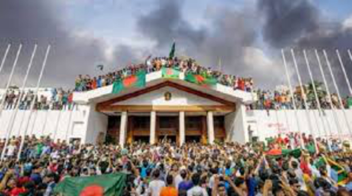 আগামী জুলাইয়ে ‘জুলাই সনদ’ ঘোষণা : প্রধান উপদেষ্টা আগামী জুলাইয়ে ‘জুলাই সনদ’ ঘোষণা : প্রধান উপদেষ্টা