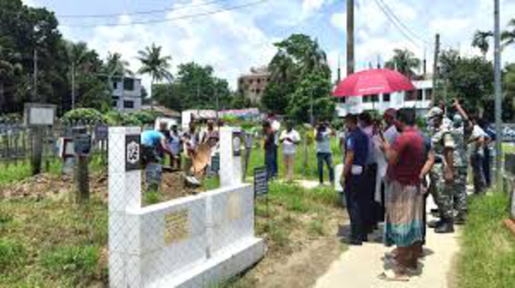 গোপালগঞ্জে নিহত ৩ জনের মরদেহ উত্তোলন গোপালগঞ্জে নিহত ৩ জনের মরদেহ উত্তোলন