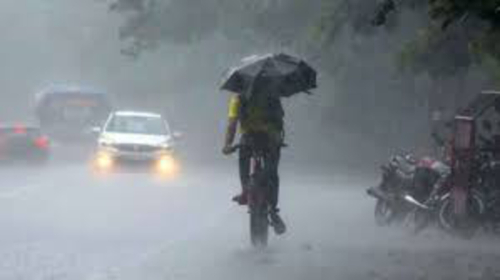 পাঁচ বিভাগে ভারী বৃষ্টির আভাস পাঁচ বিভাগে ভারী বৃষ্টির আভাস