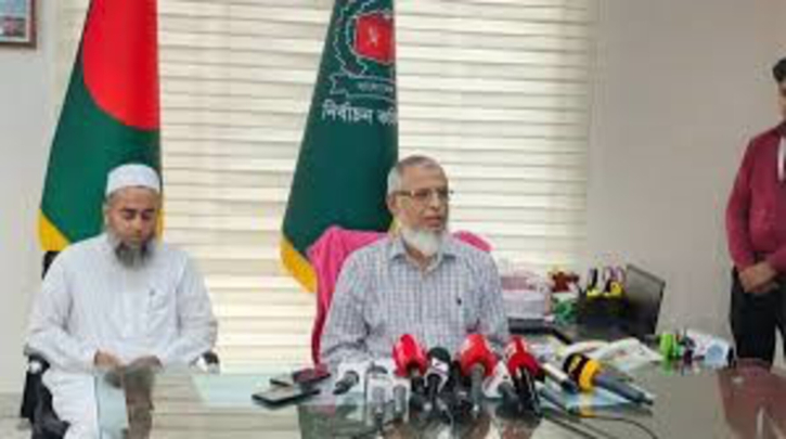 ভোটের পরিবেশ শতভাগ অনুকূলে: ইসি আনোয়ারুল ভোটের পরিবেশ শতভাগ অনুকূলে: ইসি আনোয়ারুল