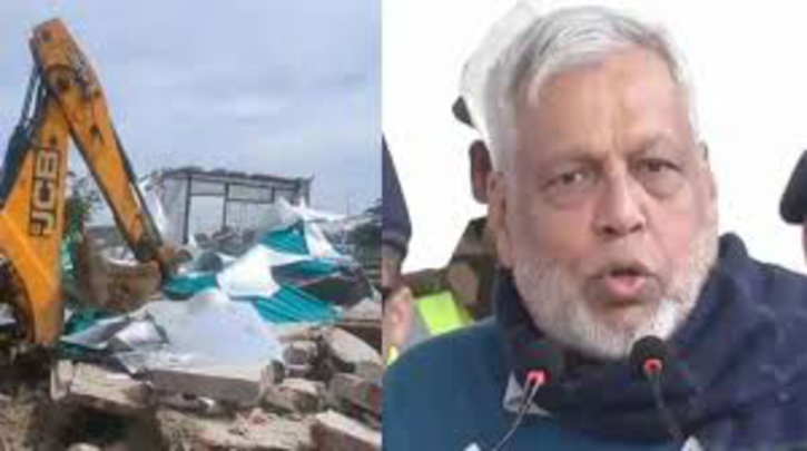 খিলক্ষেতে ‘আইন মেনেই অস্থায়ী মণ্ডপ সরানো হয়েছে’ : রেল কর্তৃপক্ষ খিলক্ষেতে ‘আইন মেনেই অস্থায়ী মণ্ডপ সরানো হয়েছে’ : রেল কর্তৃপক্ষ