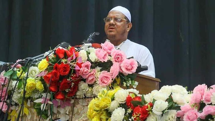 নারী কমিশনের প্রস্তাব বাস্তবায়নে সরকারের জন্য বিপদ সংকেত: চরমোনাই পীর