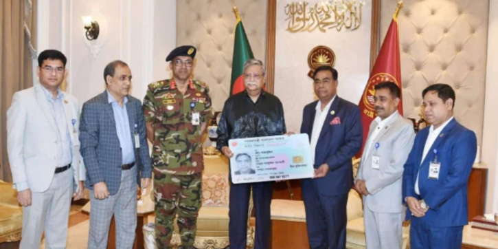 President gets new NID card inscribed with valiant freedom fighter