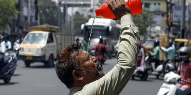 India’s capital hits record 50.5 Celsius: weather bureau India’s capital hits record 50.5 Celsius: weather bureau