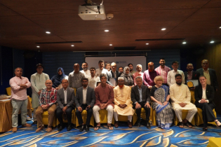 21 politicians graduate Democracy International fellowship