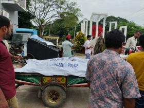 2 killed, 5 injured in N’ganj truck–CNG collision