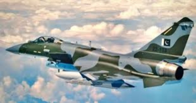 Indian Rafales patrolling above Kashmir retreat after PAF scrambles jets