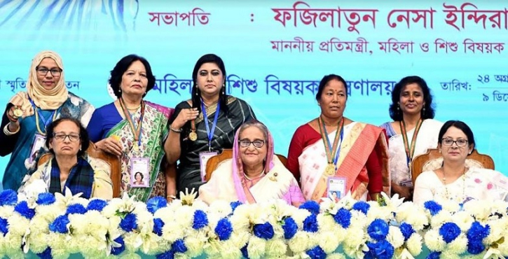 PM confers Begum Rokeya Padak-2023 on five women PM confers Begum Rokeya Padak-2023 on five women
