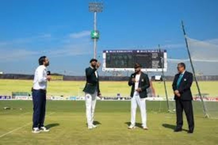 Bangladesh opts to bowl first in 2nd Test against Pakistan Bangladesh opts to bowl first in 2nd Test against Pakistan