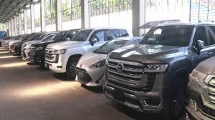 42 luxurious vehicles imported by ex-AL MPs stuck at Ctg Port 42 luxurious vehicles imported by ex-AL MPs stuck at Ctg Port