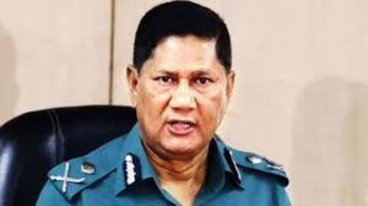 Former DMP chief Asaduzzaman Mia on seven-day remand Former DMP chief Asaduzzaman Mia on seven-day remand
