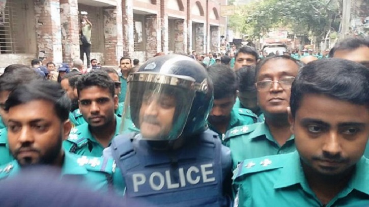 Barrister Suman put on 5-Day remand in attempted murder case Barrister Suman put on 5-Day remand in attempted murder case