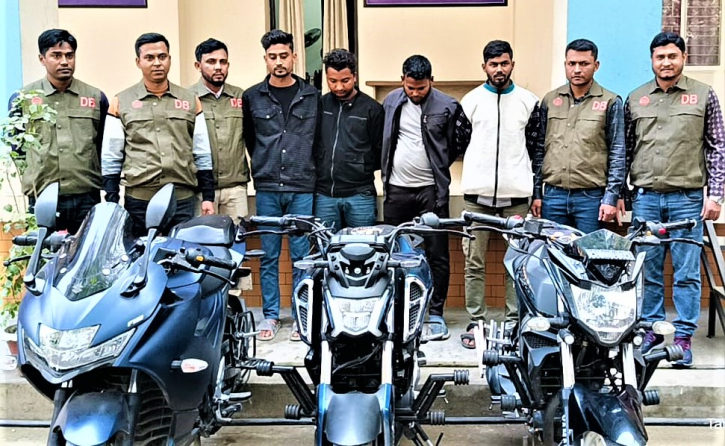 Four Robbers, Including 27-Case Accused, Arrested Four Robbers, Including 27-Case Accused, Arrested